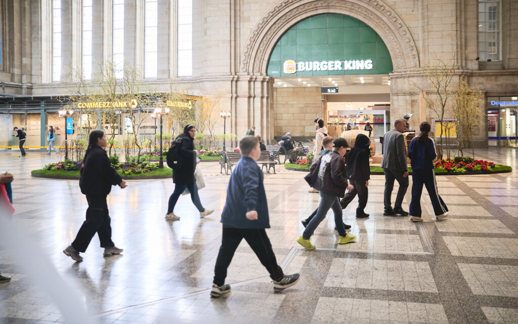 Wunderfinder bei der Führung im Leipziger Hauptbahnhof / Foto: Daniel Reiche